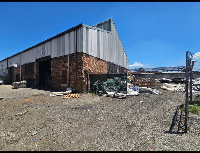 330M² WAREHOUSE FOR SALE IN BENONI SOUTH